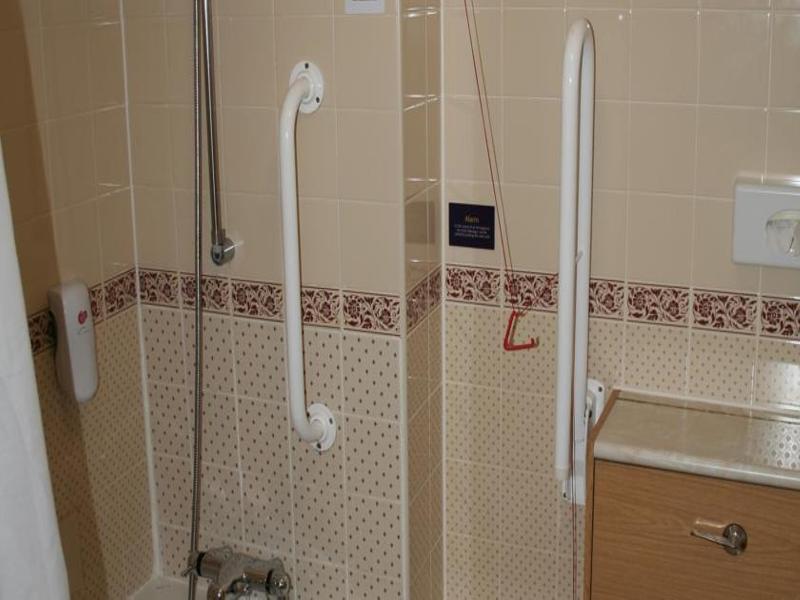 Strensham Days Inn Tewkesbury חדר תמונה