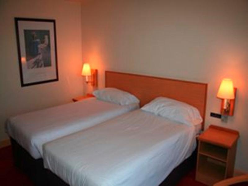 Strensham Days Inn Tewkesbury מראה חיצוני תמונה